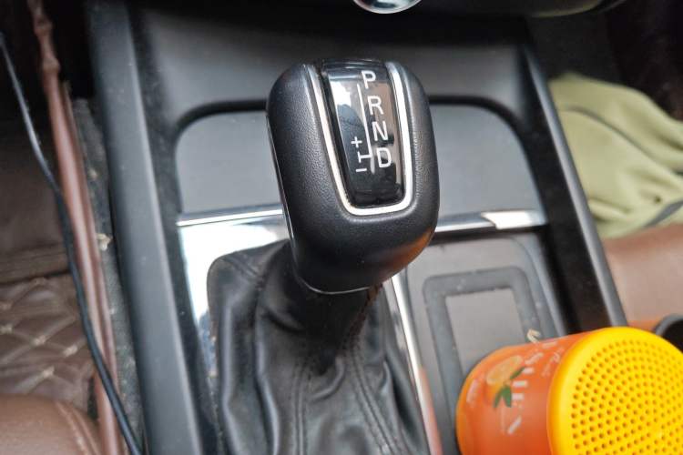 Used Volvo XC60 2020 T5 4x4 Zhiyi Luxury Edition Gear Lever