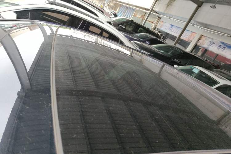 Used Volkswagen Golf 2018 1.6L Automatic Comfort Model Roof