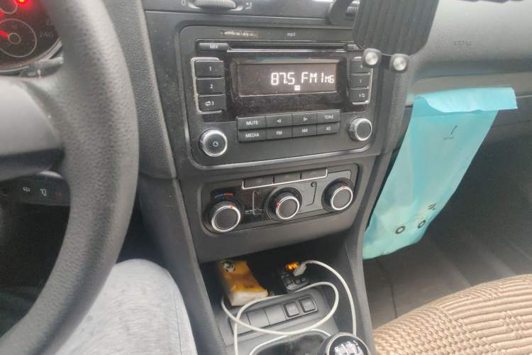 Used Volkswagen Golf 2011 1.6 Manual Fashion Edition
