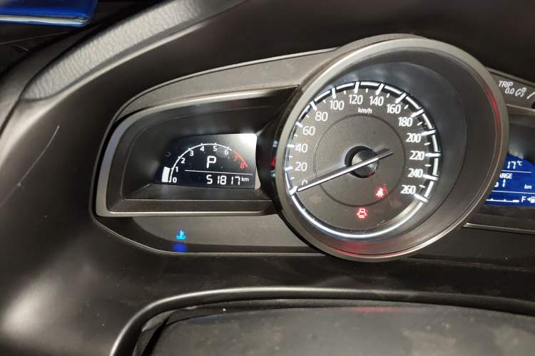 Used Mazda 3 Axela 2017 Sedan 1.5L Automatic Luxury Model Emission Standard China V
