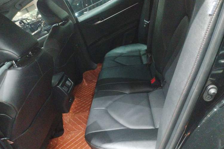 Used Toyota Camry 2021 2.0G Luxury Edition