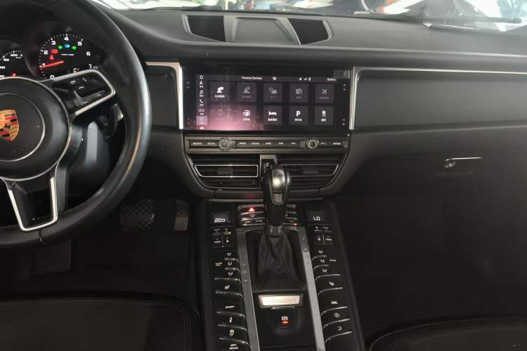 Used Porsche Macan 2018 Macan 2.0T