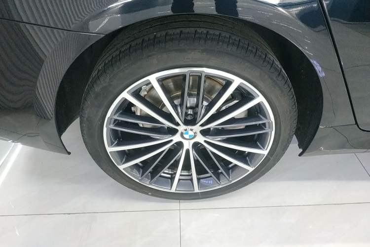 Used BMW 5 Series 2023 530Li Leading Model M Sport Package
