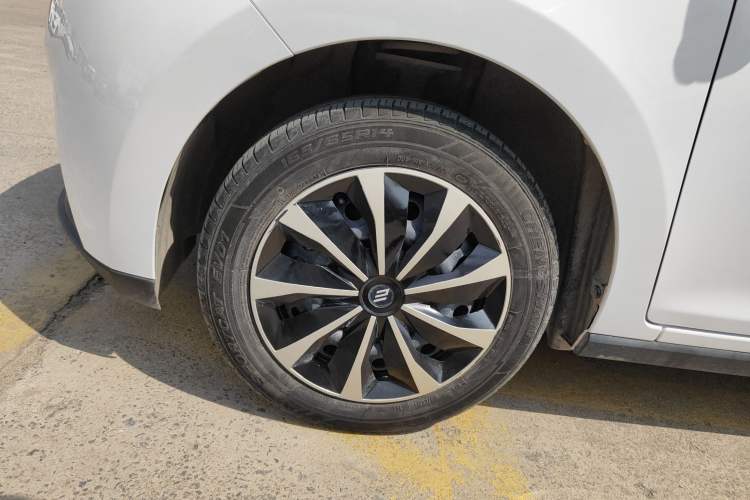 Used JMEV Xiao Qilin 2023 Joyful Edition 201km Comfort Model Exterior 4