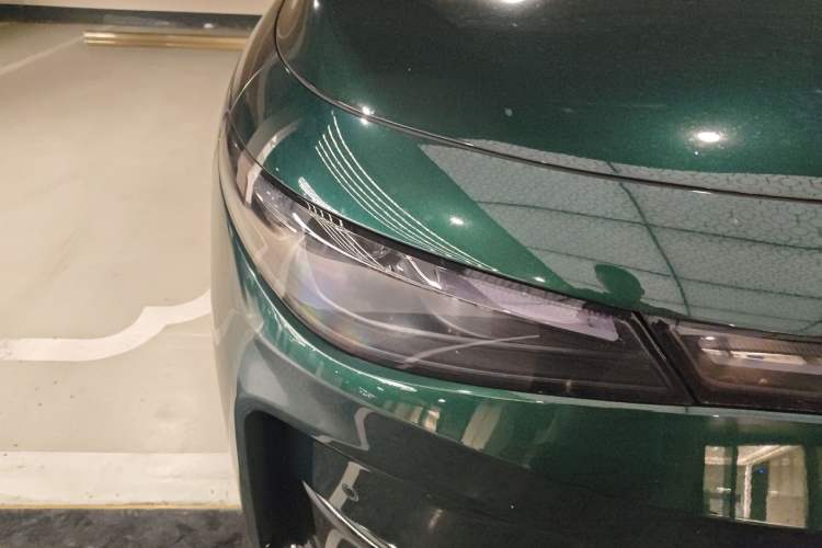 Used Leapmotor C16 2026 All-Electric 630 LiDAR Zhizun Edition 6 Seats Right Front Headlight