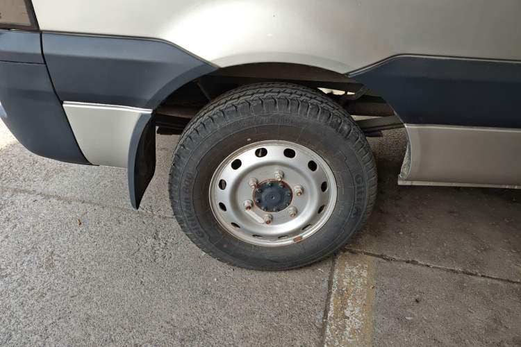 Used JAC Group Sunray 2022 2.0T Fuel-Efficient King PLUS Express Version Middle-Axis 7-Seater HFC4DB3-2E4
