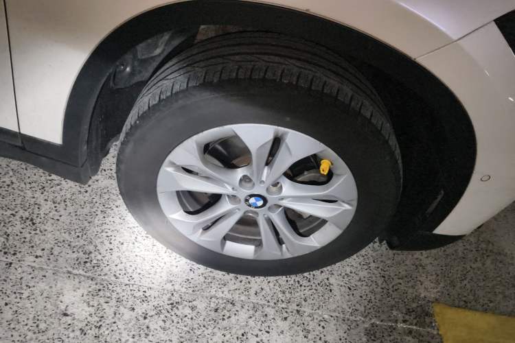 Used BMW X1 2016 sDrive18Li Premium Edition
