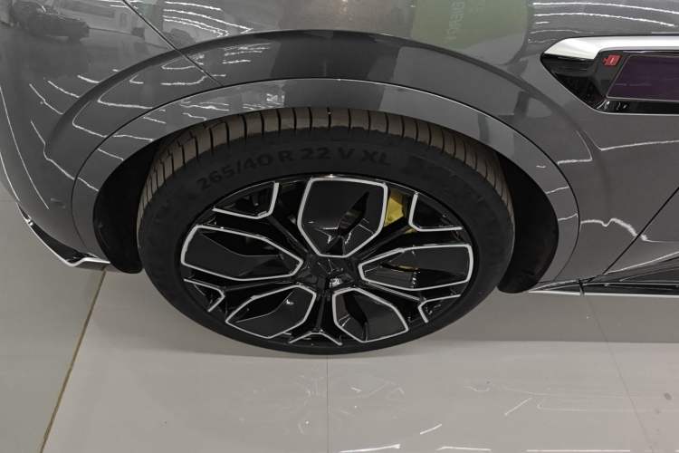 Used Avatr 11 2024 730 Luxury Edition with Three Lasers and Rear-Wheel Drive
