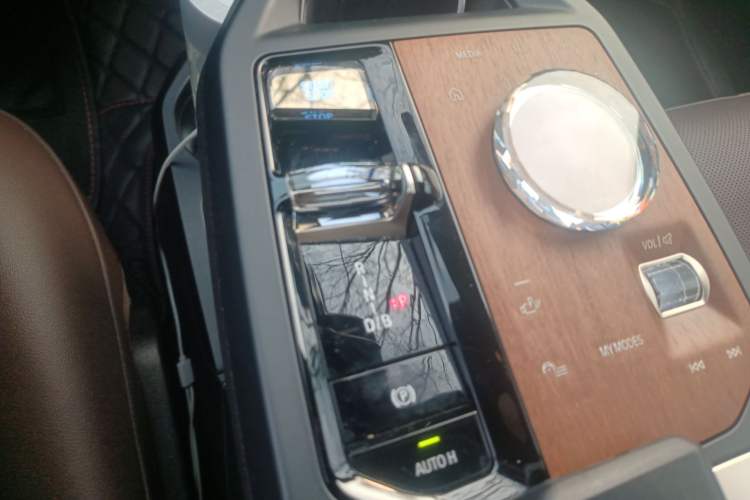 Used BMW iX 2022 xDrive40