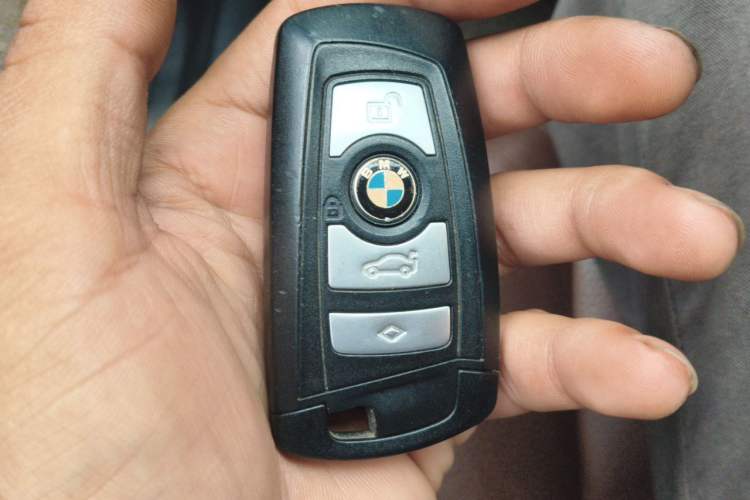 Used BMW 5 Series 2014 525Li Leading Model