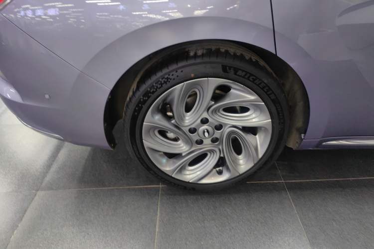 Used ORA Lightning Cat 2022 555 km Luxury Edition