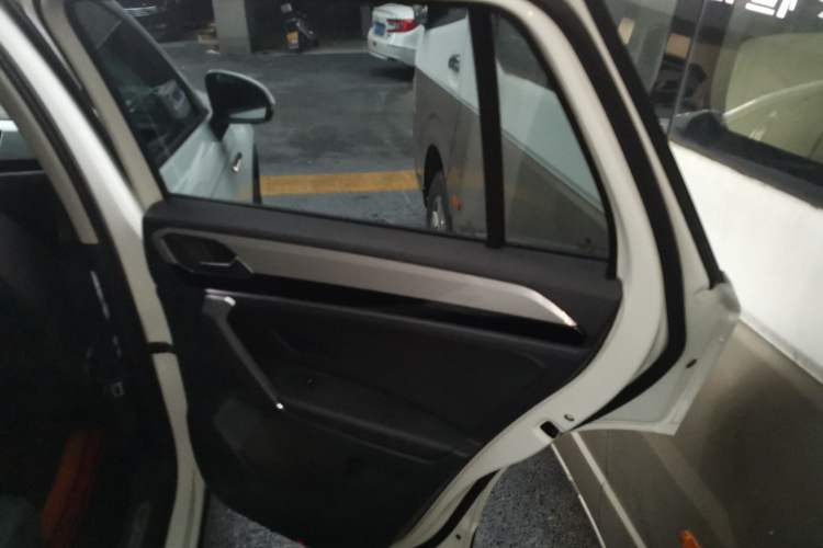 Used Volkswagen Tayron 2021 330TSI Two-Wheel Drive Luxury Smart Connectivity Version