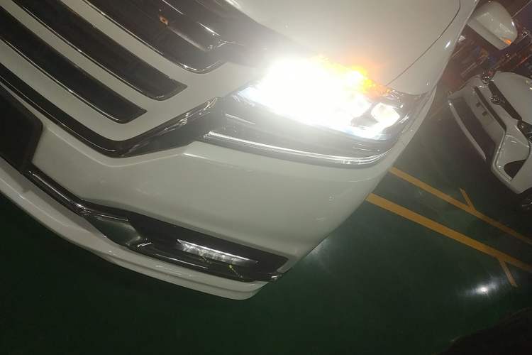 Used Honda Elysion 2019 2.0L Hybrid Luxury Edition
