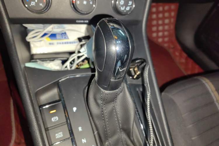 Used Volkswagen Lavida 2021 280TSI DSG Comfort Edition Gear Lever