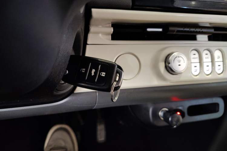 Used CHANGAN NEVO Lumin 2022 210km Sweet Edition Vehicle Key