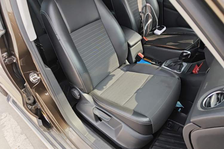 Used Volkswagen Tiguan 2016 280TSI Automatic Two-Wheel-Drive Silk Road Style Edition
