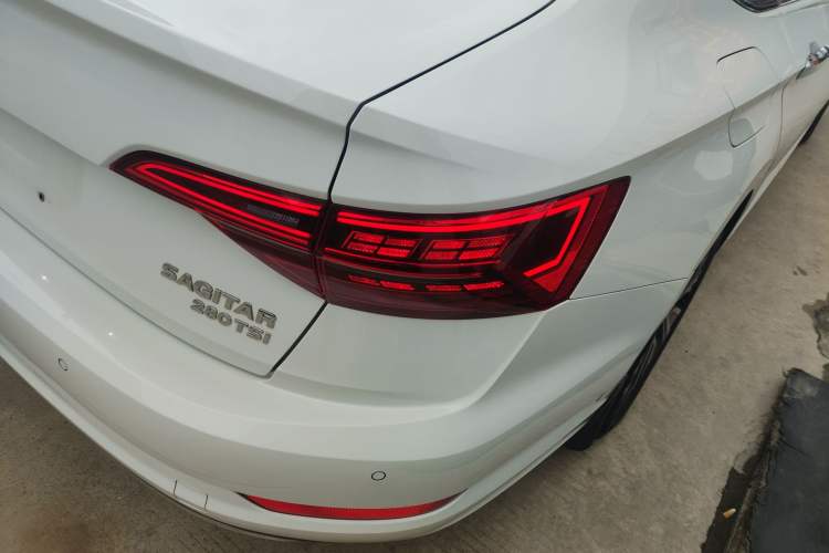 Used Volkswagen Sagitar 2022 280TSI DSG Flyover Edition Right Rear Taillight