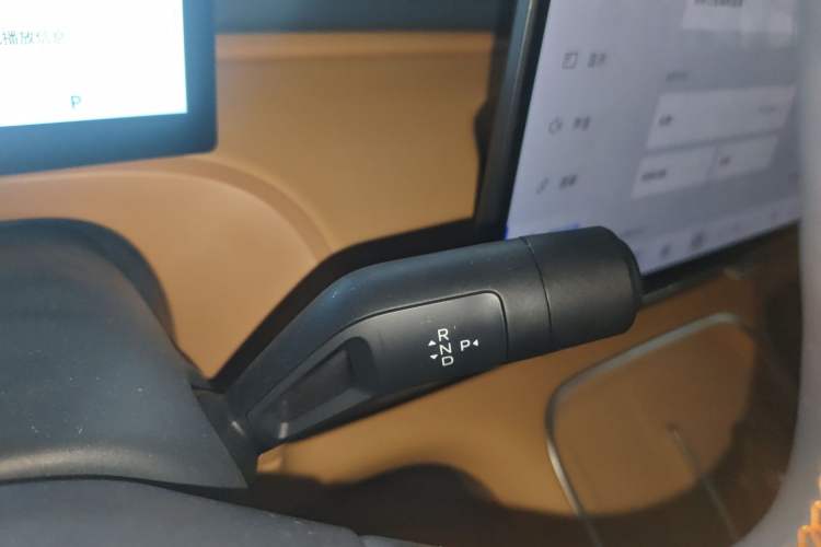 Used Geely Galaxy Xingjian 7 EM-i 2025 55km Exploration Edition Gear Lever