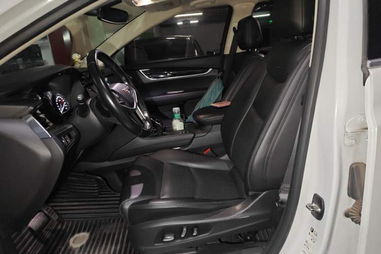 Used Cadillac XT5 2018 28T Four-Wheel Drive Luxury Model
