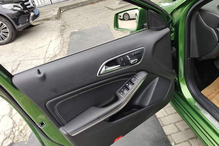 Used Mercedes-Benz A-Class 2016 A 200 Fashion Model
