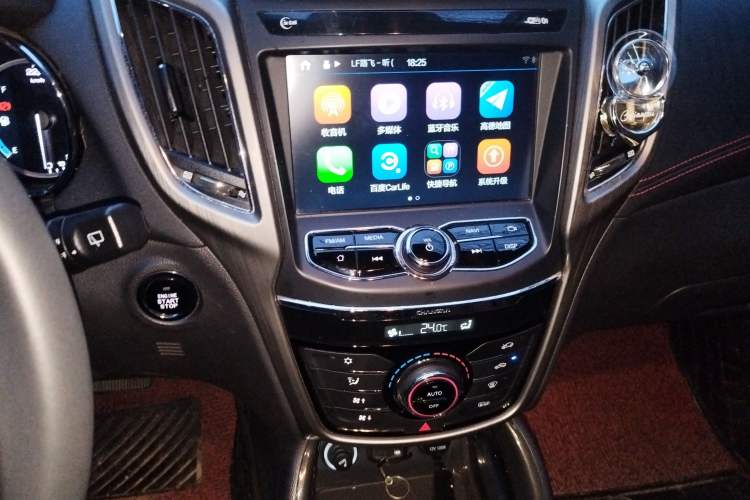 Used CHANGAN CS75 2017 Shangkui Edition 1.5T Automatic Fengyue Model Audio And AC Panel