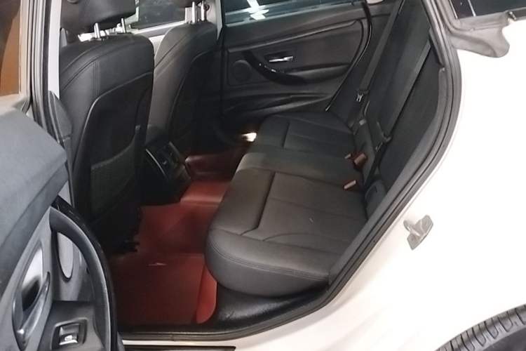 Used BMW 3 Series GT 2018 320i Sport Edition
