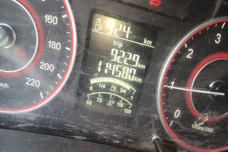 Used Jinbei F50 2017 1.6L Manual Economy Model Odometer Close Up