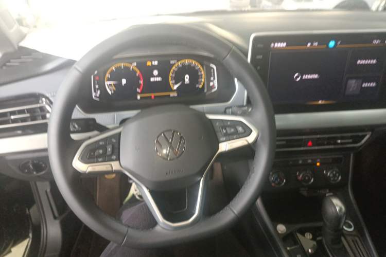 Used Volkswagen Lavida 2024 1.5L Automatic Starry Sky 5 Million Edition Steering Wheel