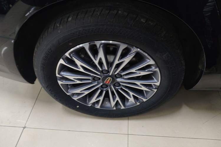 Used Hongqi H5 2024 2.0T Automatic Smart Connect Flagship Edition
