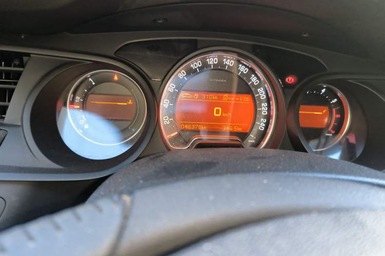 Used Citroen C5 2014 2.0L Automatic Zunyue Model