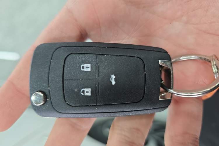 Used Chevrolet Monza 2022 Light Hybrid RS 330T Automatic Comfort Edition
