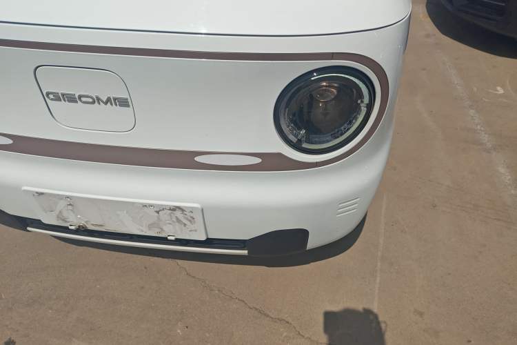 Used Geely Galaxy Panda 2023 Panda Mini 200km Dynamic Bear Left Front Headlight