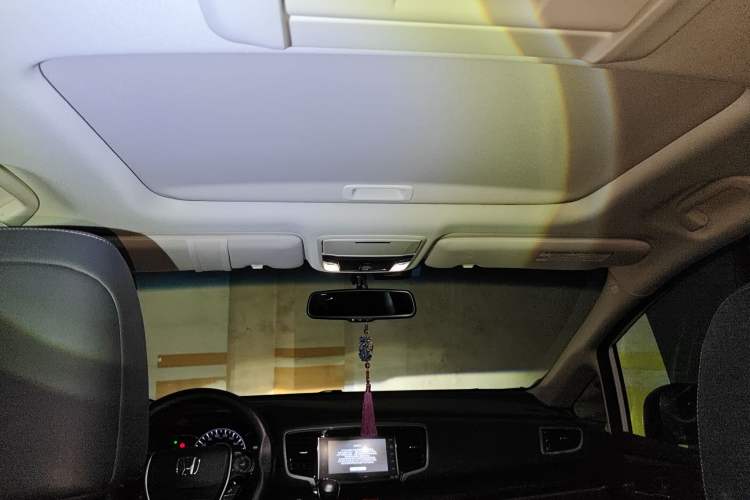 Used Honda Odyssey 2015 Revised Version 2.4L Supreme Edition