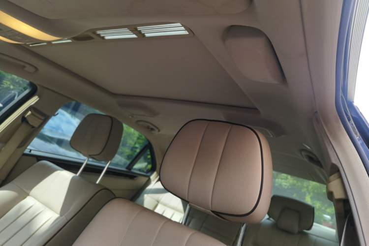 Used Mercedes-Benz E-Class 2015 Facelift E 200 L Headliner