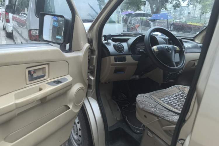 Used Dongfeng Xiaokang C37 2012 1.4L Comfort Version DK13-06 Driver Seat