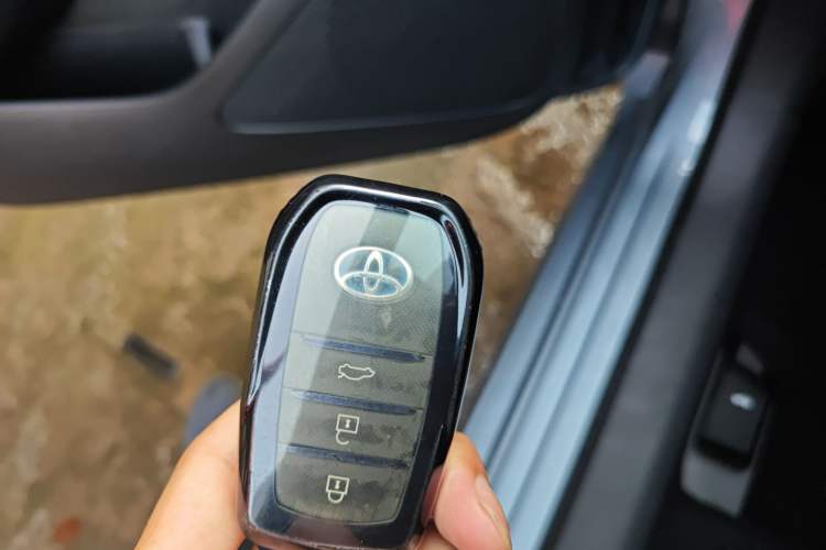 Used Toyota Levin 2023 Smart Electric Hybrid Dual-Engine 1.8L Luxury Edition