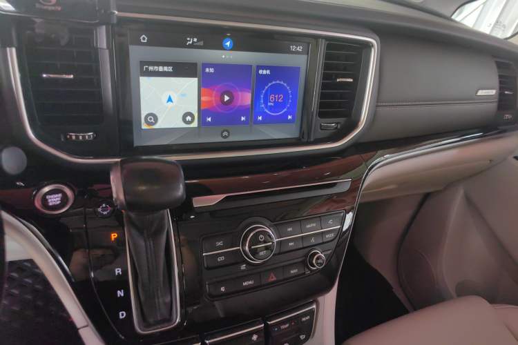 Used GAC Trumpchi M8 2020 Flagship Model 390T Prestige Edition Audio And AC Panel