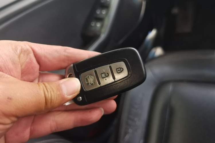 Used Kia K5 2012 2.0L Automatic DLX