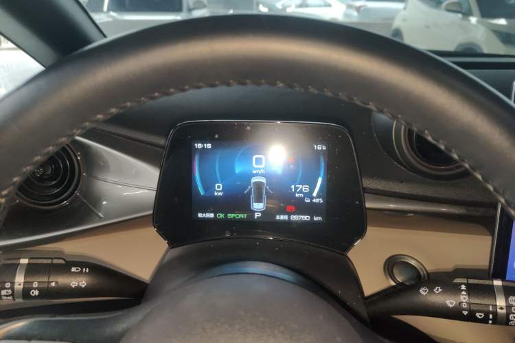 Used BYD Dolphin 2024 Honor Edition 420km Fashion Version
