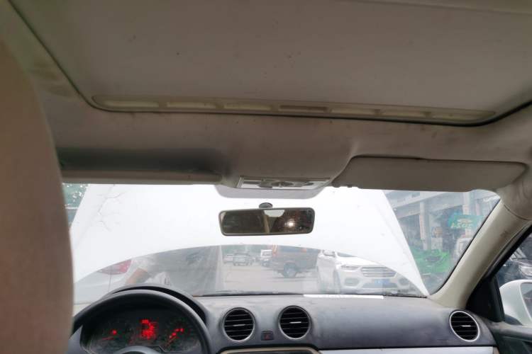 Used Volkswagen Jetta 2013 1.6L Manual Comfort Model Headliner