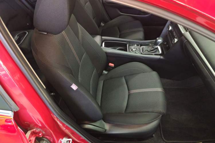 Used Mazda 3 Axela 2017 Hatchback 1.5L Automatic Luxury Model Emission Standard China V