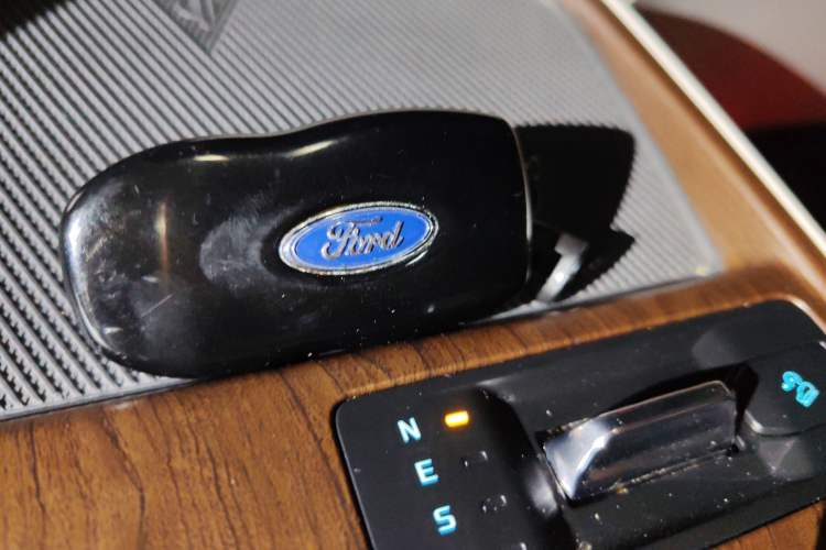 Used Ford Equator 2021 EcoBoost 225 Premier 6-Seater Vehicle Key