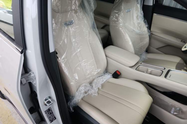 Used Wuling Bingo S 2025 Model 430km Deluxe Edition