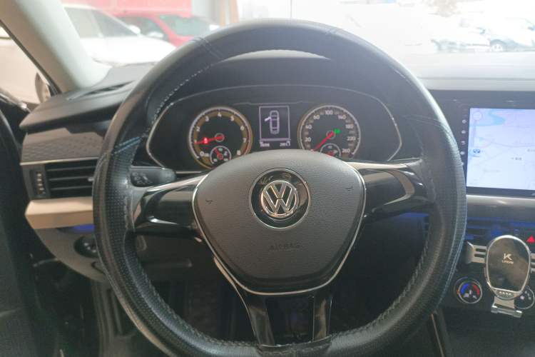 Used Volkswagen Passat 2019 280TSI Business Edition China VI Steering Wheel