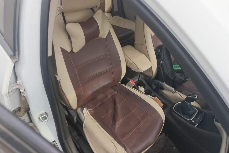 Used Buick Verano 2017 Sedan 15S Manual Entry-Level Model Right Front Seat