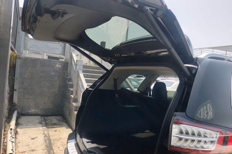 Used Ford Edge 2018 EcoBoost 245 Two-Wheel-Drive Titanium 7-Seater China V Standard