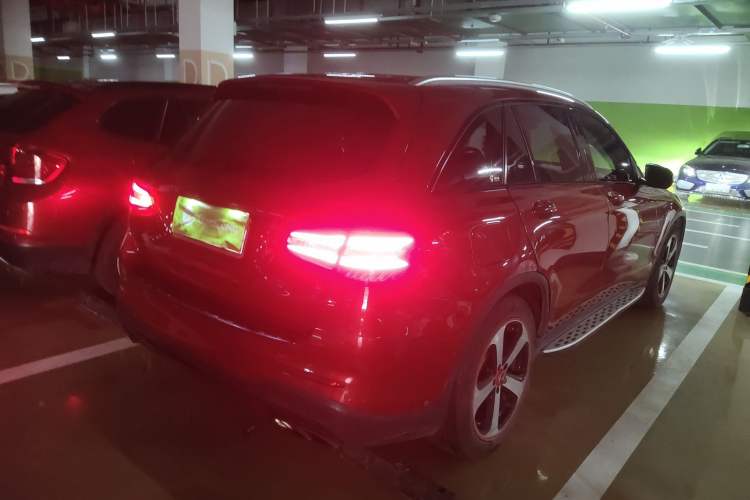 Used Mercedes-Benz GLC 2018 Facelift GLC 260 4MATIC Luxury Edition Rear Right 45 Deg