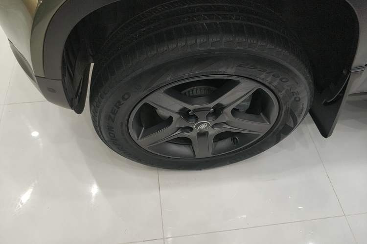 Used Land Rover Defender 2022 90 2.0T P300 SE
