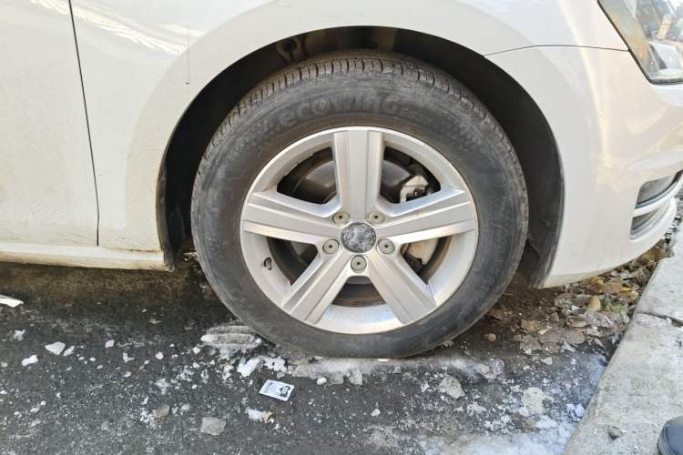 Used Volkswagen Golf 2015 1.6L Automatic Comfort Model
