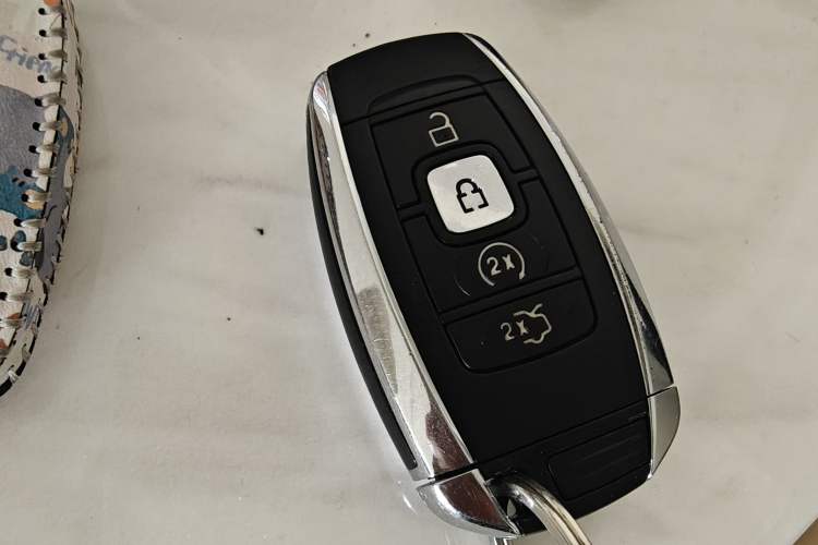 Used Lincoln MKZ 2019 2.0T Luxury Edition China VI Standard Vehicle Key